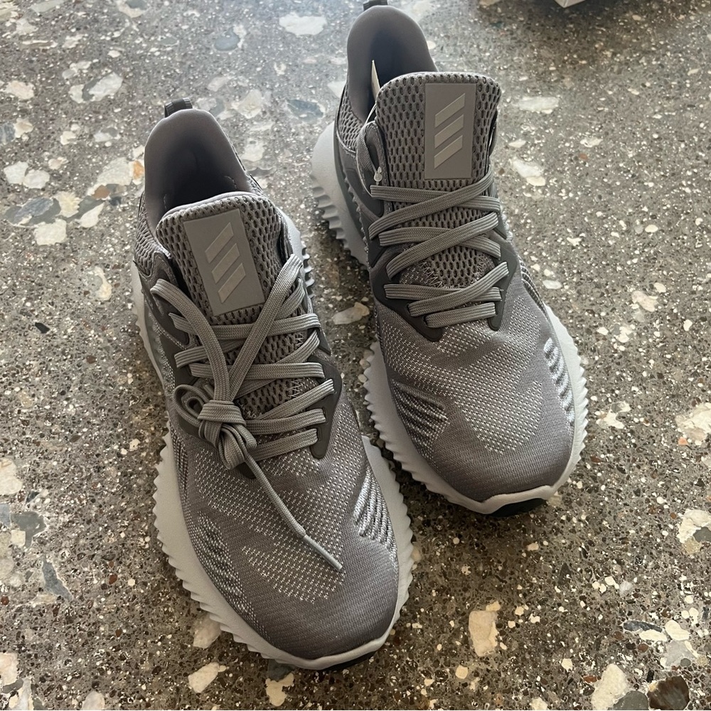 Adidas Alphabounce Beyond size 6